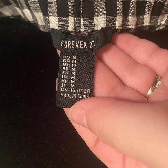 Forever 21 Black and White Gingham Crop Top - Picture 4 of 4